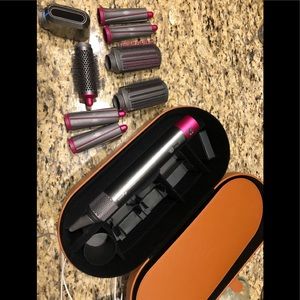 Dyson airwrap styler